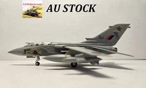 Academy 1/144 Panavia Tornado GR.4, the "Operation Ellamy" ZA542 variant, model - Bild 1 von 14