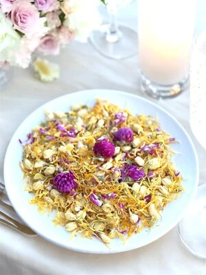 Confeti de boda de flores secas de 1 cuarto biodegradable para lanzar pétalos de boda Foto 1 de 4