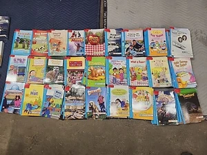 27 McGraw Hill READING WONDERS Grade 1 Leveled Reader Lot Homeschool Blue - Picture 1 of 3