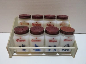 SET SPEZIE BARATTOLO MARCA COLOMBA VINTAGE ANNI '20 CON PORTALEGNO USA/OHIO 8 BARATTOLI 8,5" X 5" X 5" - Foto 1 di 11