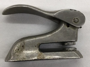 Druckblock Buchstabe M oder Buchstabe W Buchstabenpräger, gebraucht (C-6) - Bild 1 von 7