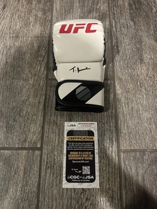 GUANTO UFC FIRMATO TOM ASPINALL JSA COA AUTO MMA AUTOGRAFO FIGHTER CHAMPION - Foto 1 di 2