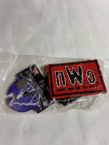 Rare 1999 WCW World Championship Wrestling Key Ring NWO New World Order SEALED Cover