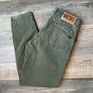 Pantalon / pantalon de jogging droit Diesel Cargo D-Azerr vert olive taille 32x31 - Photo 1/21