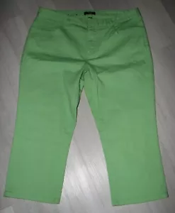Chaps Women's Capri Jeans Pants Size 14 Green NEW - Picture 1 of 4