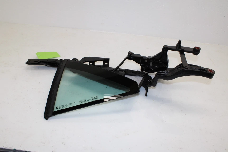 Cadillac XLR 2004-2009 cuarto trasero izquierdo ventana vidrio/bisagra OEM NI51 Foto 1 de 4