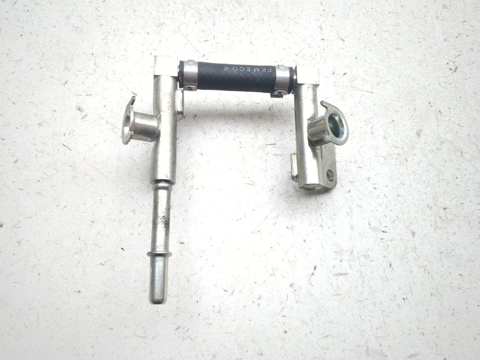 03-09 Carril inyector de combustible de gas Suzuki SV 650 SV650 Foto 1 de 4