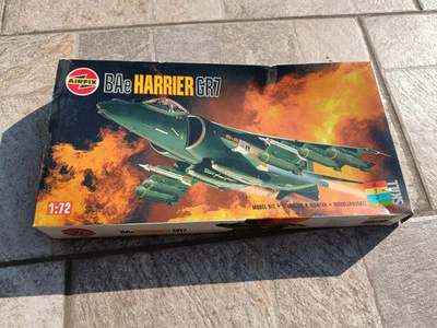 AIRFIX 1/72 BAE HARRIER GR7 NO.04039 KIT MONTAGGIO - Immagine 1 di 3