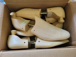 MCAFEE Holz Schuhspanner (Stretcher/Vollholzabsätze mit Knopf) 3 Paar - Bild 1 von 3