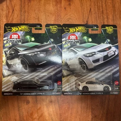 2 cars Hot Wheels Ronin Run II '07 Honda Civic Type R Black CHASE & Type R White - Image 1 of 4