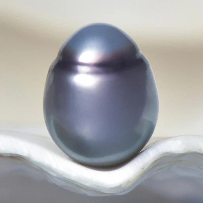 6.80 cts Tahitian South Sea Pearl 11.77mm Charcoal Black Baroque 1.39g undrilled - Image 1 of 4