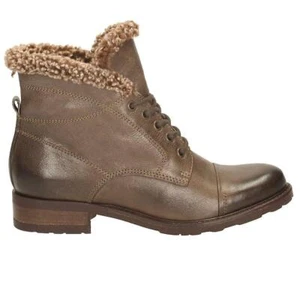 Clarks Hayride Elm Khaki Leather Winter Boots Hiker Style Boots UK 7 D / 41 - Picture 1 of 1