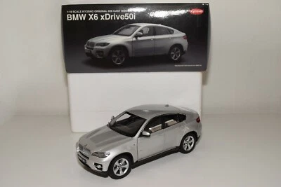 A8 1:18 KYOSHO BMW X6 XDRIVE 50i XDRIVE50i GRIGIO METALLIZZATO MIB - Immagine 1 di 4
