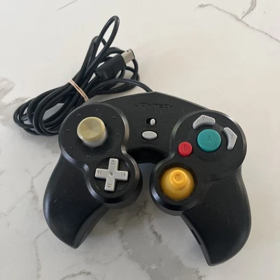 JOYTECH Controller Black Model JS111 for Nintendo Gamecube TESTED & WORKS GREAT! - Image 1 of 3