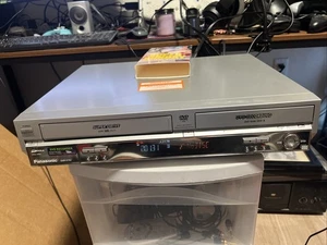 Panasonic DMR-E75V VCR DVD Recorder Burner-Transfer Working NO REMOTE - Picture 1 of 13