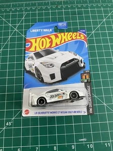 2022 Hot Wheels HW Dream Garage #5/5 LB-Silhouette Works GT Nissan 35GT-RR White - Picture 1 of 3