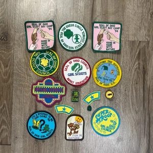 Lote De Colección De 10 Parches Prendedores Girl Scouts Años 90 Ohio Day Camp - Imagen 1 de 2