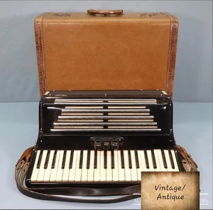 Vintage Black Ancona Piano Accordion In Great Shape Made In Italy - Quality - Picture 1 of 9
