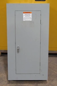 😏 GE 125 AMP MAIN BREAKER PANELBOARD 480/277 VAC 3∅ 4W 30 CIRCUIT AEF3301KBX - Picture 1 of 12
