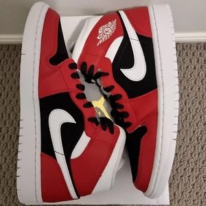 Jordan 1 Mid Gym Red Black US9W Women's Brand New Deadstock - Picture 1 of 6