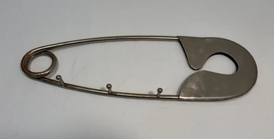 巨型镀铬婴儿尿布安全别针壁挂袋外套架儿童房装饰-生锈 — 第 1/3 张图片