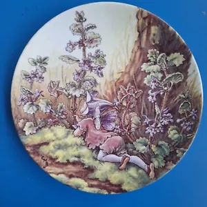 Placa de pared Wedgwood 'The Ground Ivy Fairy' China fina - Como nueva - Imagen 1 de 5