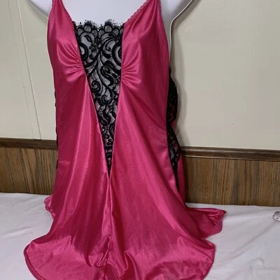 Vestido sin Mangas Fantasies Líquido Satén Chemise Talla Mediana Brillante Rosa Caliente Negro Encaje Foto 1 de 4