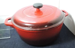Enamel covered cast Iron fire red dutch oven with lid - Picture 1 of 14
