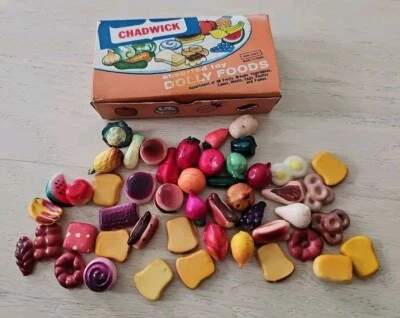 Lote de miniaturas para casa de muñecas Chadwick Dolly Foods vintage años 60 Japón caja para casa de muñecas Foto 1 de 4