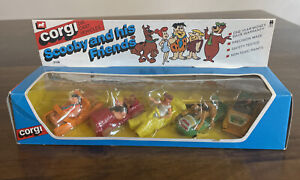 RARE 1982 Corgi Juniors Scooby Doo And His Friends 3108 Gift Set Flintstones