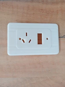 Antique Bakelite Power Point Face Plate - Picture 1 of 2