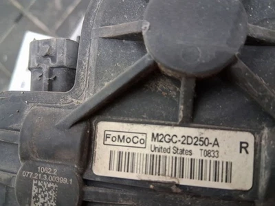 Pinza trasera derecha pasajero DG9Z2552C compatible con 15-20 Fusion 3094891 Foto 1 de 4