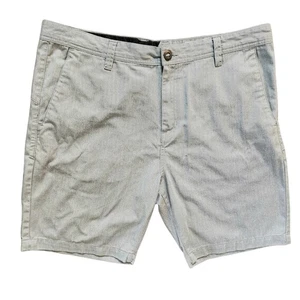 Volcom Shorts Men's Sz 38 Modern Fit Chino Gray Flat Front Activewear - Picture 1 of 6