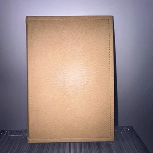 Libreta de direcciones de cuero genuino beige hecha en Italia 8" x 6" - Imagen 1 de 11