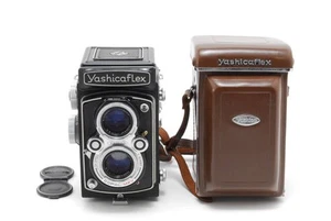 Yashica Yashicaflex nuova fotocamera pellicola B 6x6 TLR 80mm f/3.5 testata vintage - Foto 1 di 10