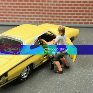 miniature 1/64 Romantic Couple fit Valentine Diorama sexy Red Dress girl no car - Picture 1 of 5