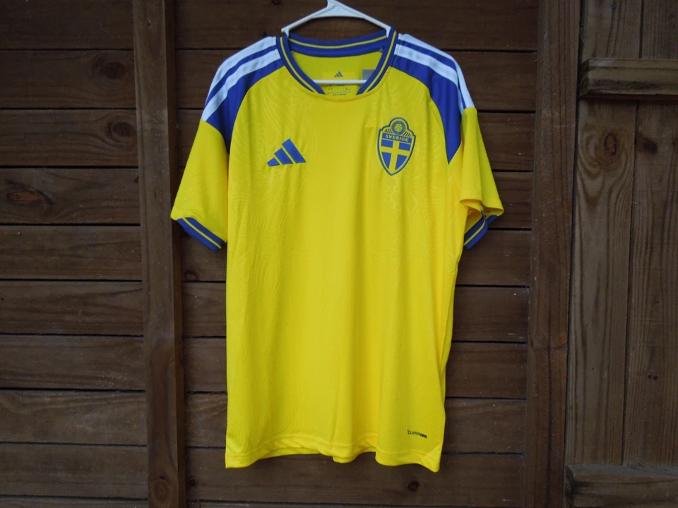 Camiseta de fútbol de la Selección Sueca, adidas, 25/26, grande Foto 1 de 4