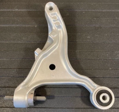 Brazo de control de suspensión inferior delantero derecho Karlyn - 30635227 / 12-5227 - para Volvo S80 Foto 1 de 4