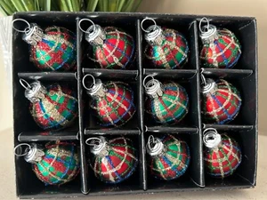 Set di 12 uova vetro tartan albero di Natale albero di Natale albero rosso verde 5 cm - Foto 1 di 4