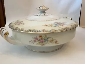Rose China Occupied Japan Covered Serving Dish, Cream Floral White Blue, 1945-48 - Picture 1 of 5