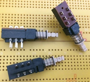 Interruptor de botón DPDT momentáneo 0,5A de doble lanzamiento de 2 polos pines de PCB sin cortocircuitos - Imagen 1 de 1