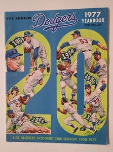 1977 LOS ANGELAS DODGERS YEARBOOK VERY NICE - Picture 1 of 2