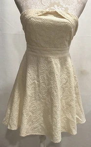 Abito top spille e aghi vaniglia senza maniche rockability skater aderente e svasato taglia 2  - Foto 1 di 7