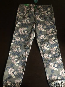 United Colors of Benetton - Pantaloni Stampa Floreale Ragazze - Nuovi con etichette - Medium - 7-8 Anni - Foto 1 di 4