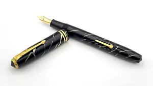 VINTAGE CONWAY STEWART 24 FOUNTAIN PEN IN CRACKED ICE 14K MEDIUM NIB ENGLAND - Picture 1 of 14