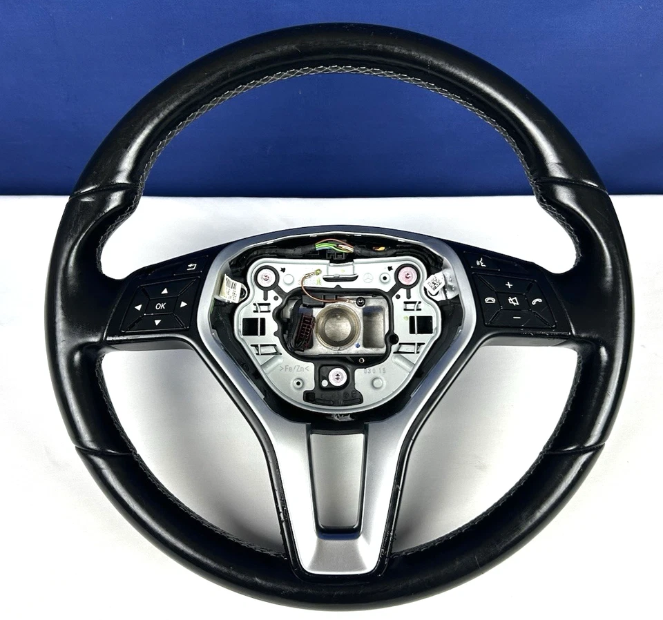 Volante Mercedes GLK250 GLK350 2012-2015 con paletas de cambio negro OEM Foto 1 de 4
