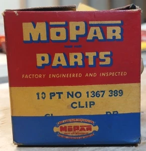 VINTAGE MOPAR 10 PT NO 1367 389 TRIM CLIP , PLYMOUTH , DODGE , CHRYSLER - Picture 1 of 4