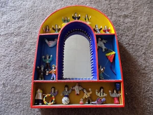 Peruvian Folk Art Mirror Carved Figures Kites Birds kids Scene Box Display 3D - Picture 1 of 16
