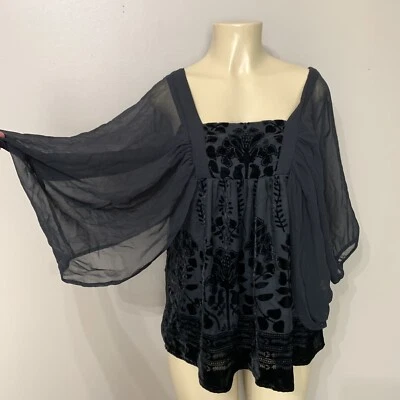 Blusa para mujer H&M Conscious Collection de terciopelo negro manga murciélago transparente talla 6” Foto 1 de 4