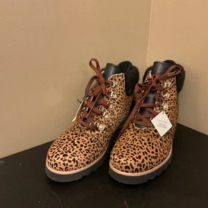 Cole Haan Grand ""Nantucket"" robuste Wanderstiefel mit Gepardendruck Gr. 5,5B - Bild 1 von 4